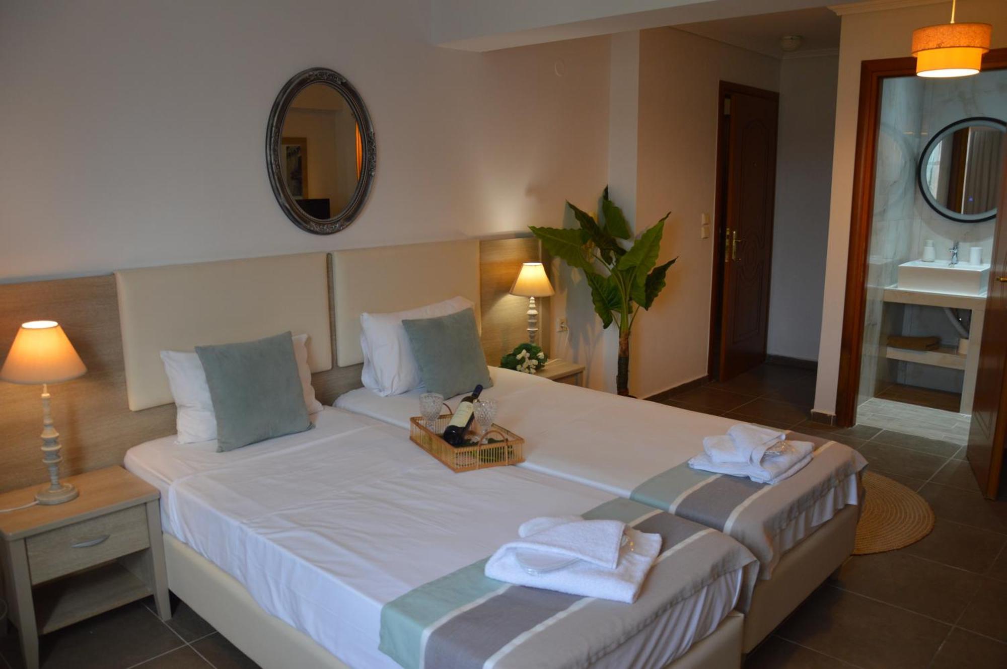 Aqua Mare Sea Side Rooms Nea Kallikrateia Ngoại thất bức ảnh